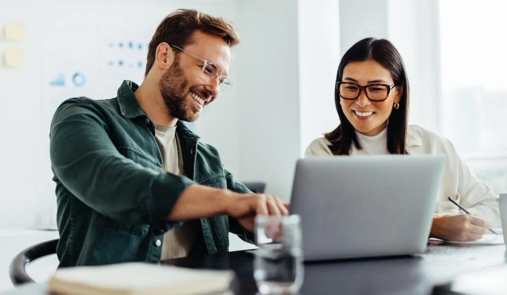 Alteryx brand asset featured on alteryx.com