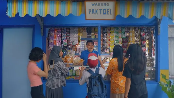 BukuWarung brand asset featured on youtube.com