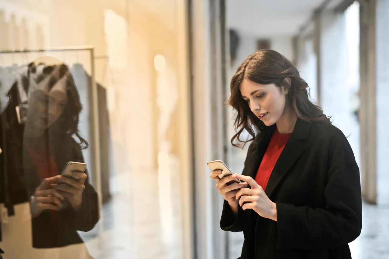Conveo brand asset featured on conveo.ai