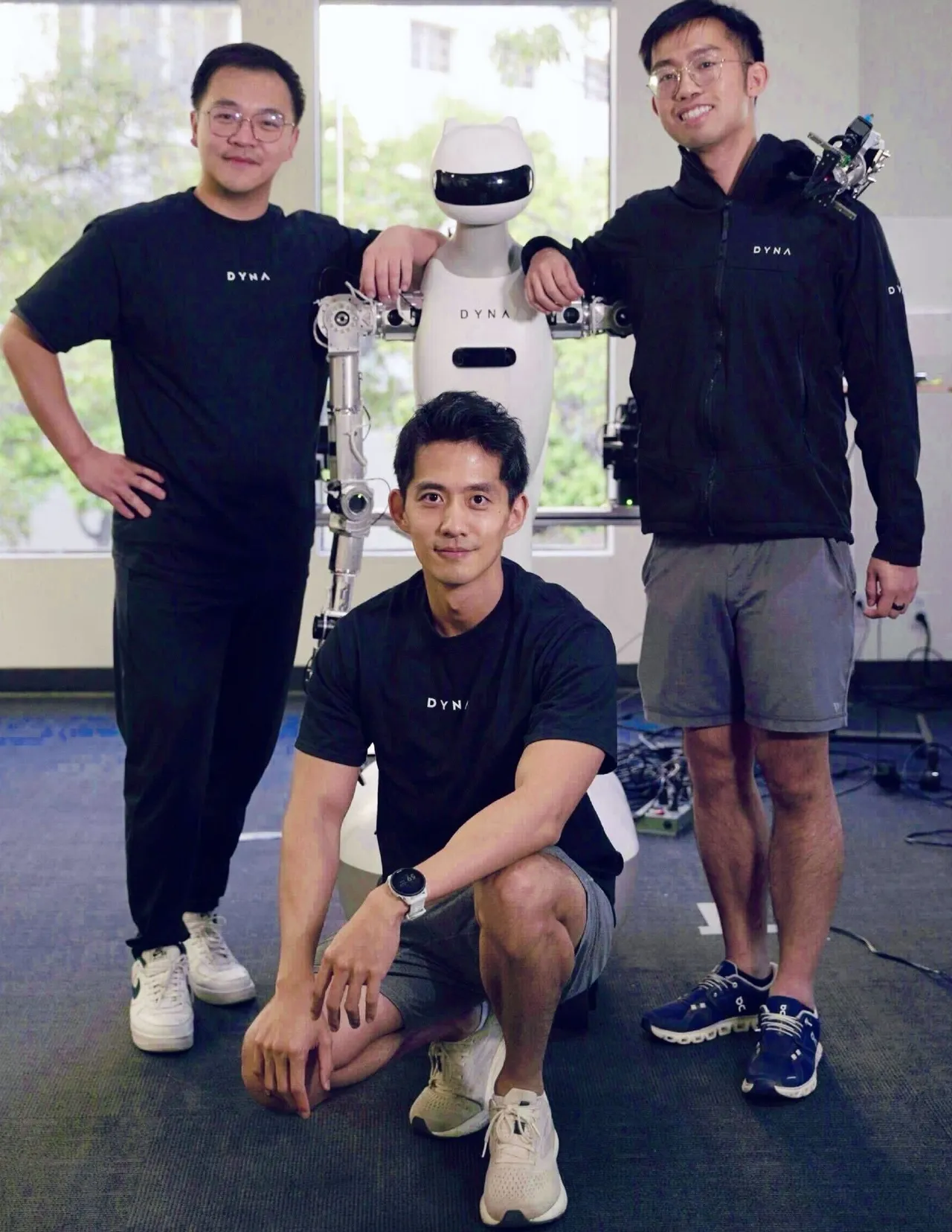 Dyna Robotics brand asset featured on dyna.co