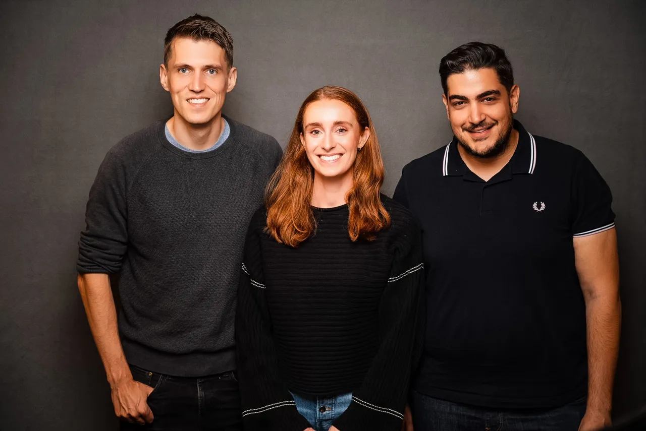 Elyos AI brand asset featured on elyos.ai