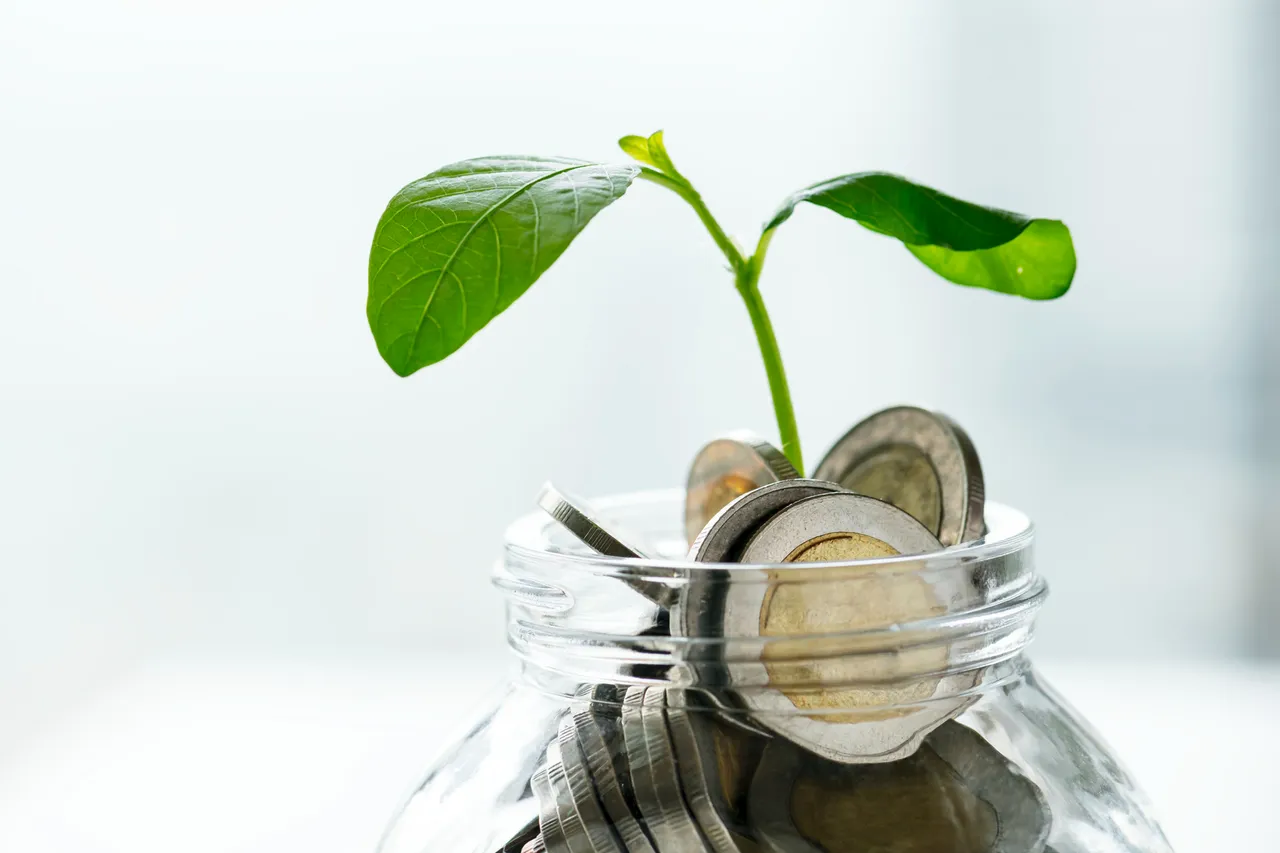 Female Invest brand asset featured on femaleinvest.com