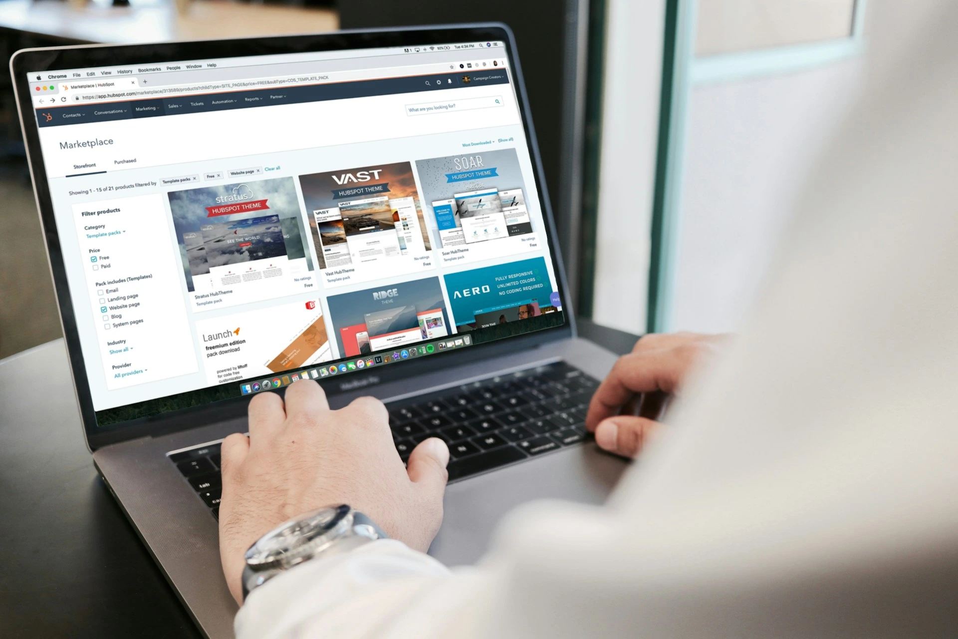 Gotrade brand asset featured on heygotrade.com