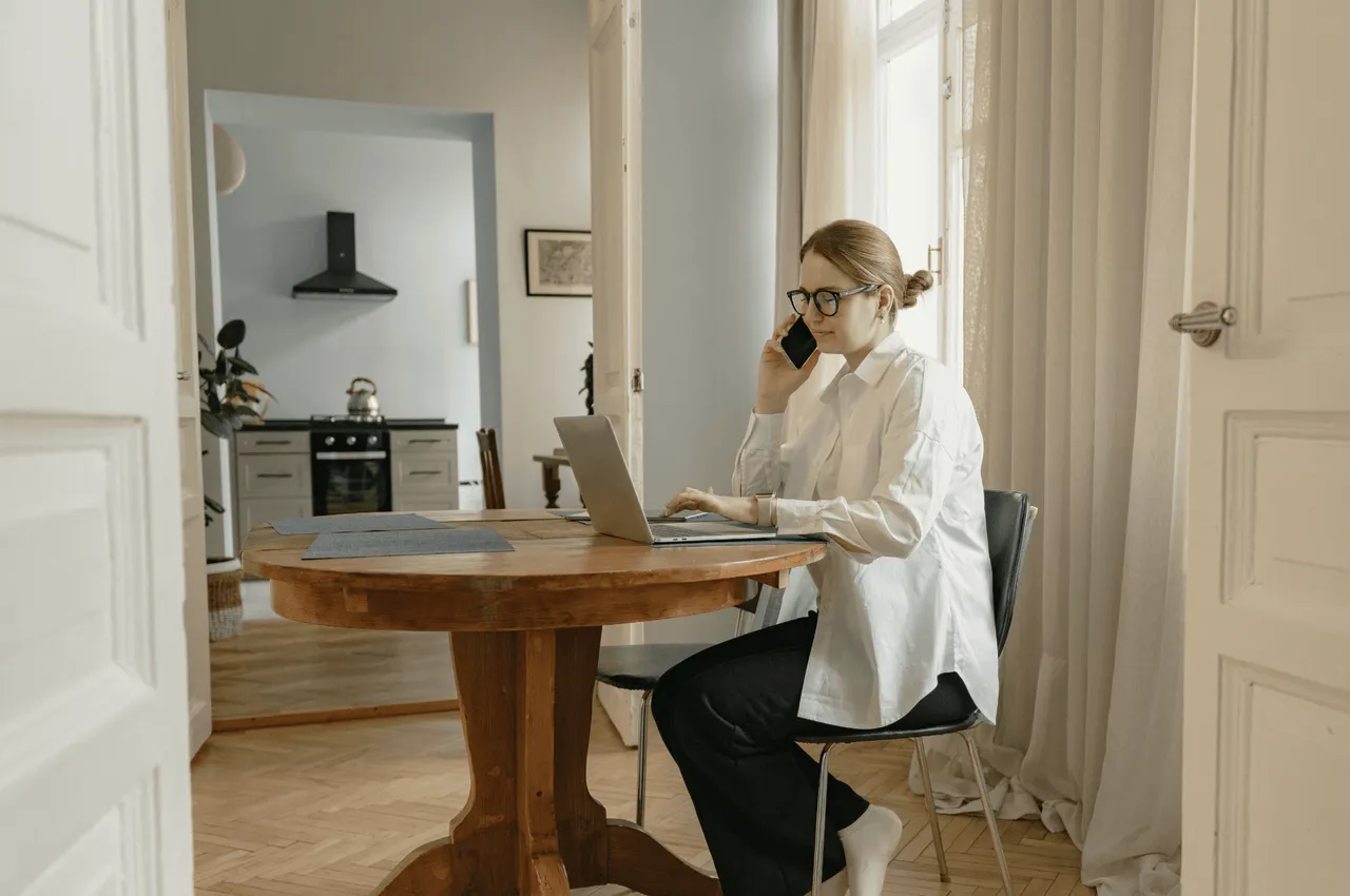 Novelcare brand asset featured on novel.care