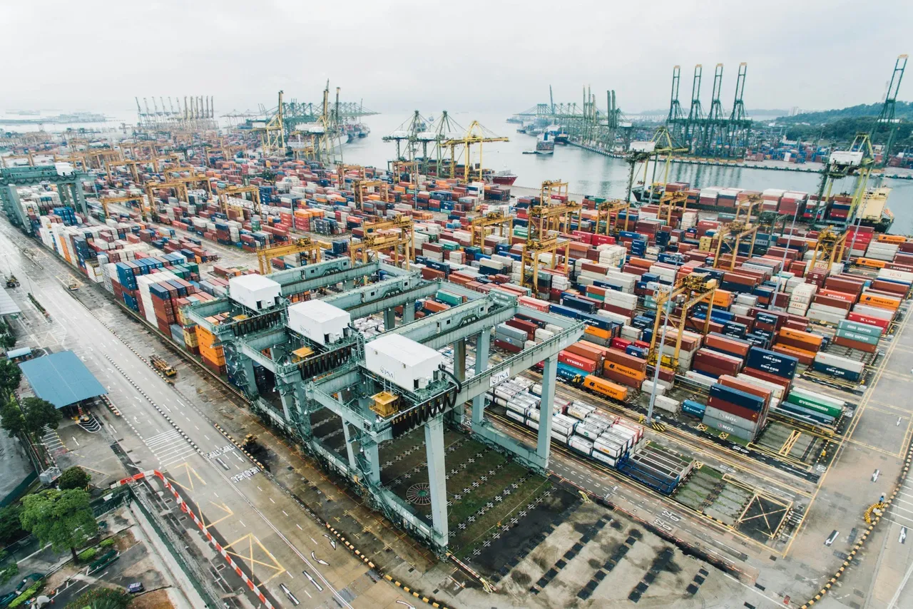 Voltic brand asset featured on volticshipping.com